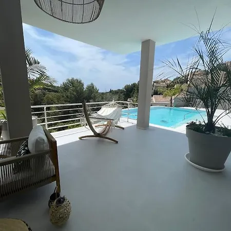 Finca Molinos 5 Bedrooms Pool Lägenhet Marbella