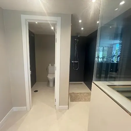 Finca Molinos 5 Bedrooms Pool Lägenhet Marbella
