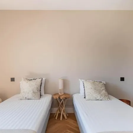 Lägenhet Finca Molinos 5 Bedrooms Pool