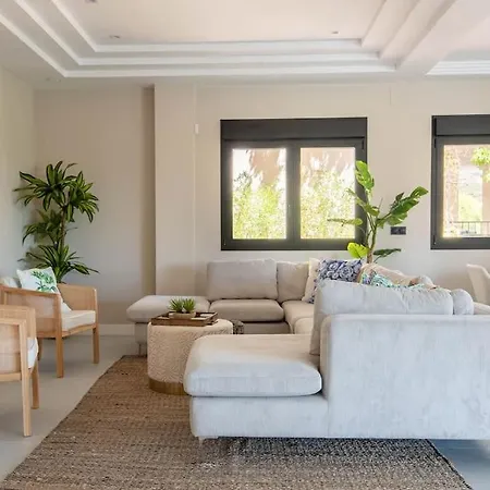 Lägenhet Finca Molinos 5 Bedrooms Pool